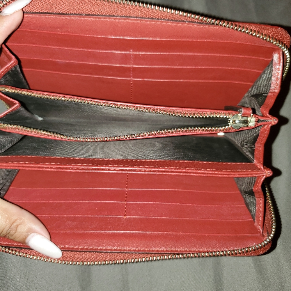 Micro Gg Pattern Patent Wallet - Picture 6 of 9